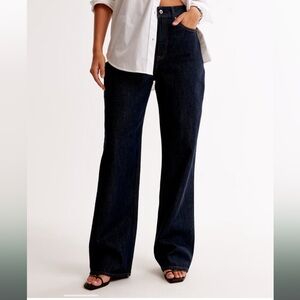 ABERCROMBIE CURVE LOVE HIGH RISE LOOSE JEANS